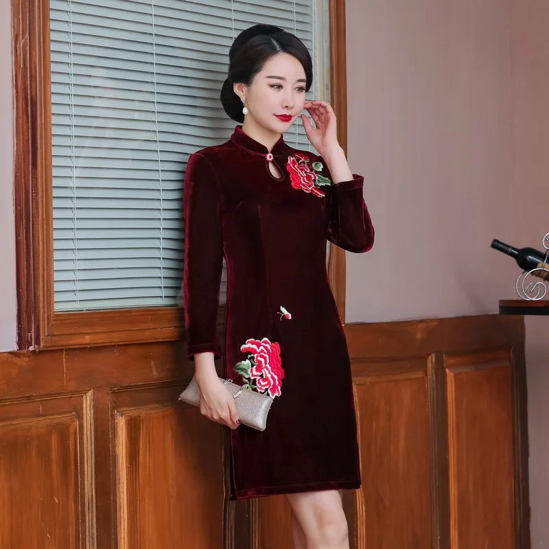 

Vestido De Debutante Rushed Add Upset The New Winter 2020 Pleuche Slim Skirt Retro Improved Mother Nine Points Short Sleeve