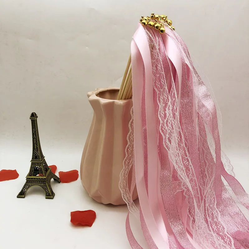 Розовый и фиолетовый цвет; Свадебная лента палочки с золотым лента с колокольчиком Длинные ленты для жонглирования палочка для свадебной ленты 10/30 шт./партия, лидер продаж - Цвет: Розовый