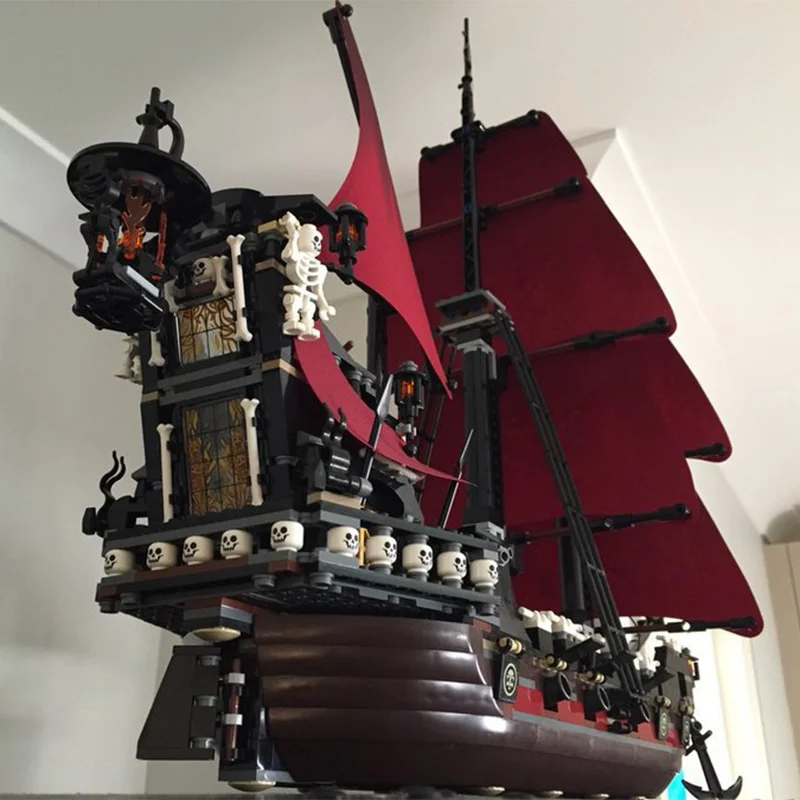 DHL 16009 compatible with 4195 Queen Anne revenge Caribbean Pirate Ship Model children's boy assembly building blocks