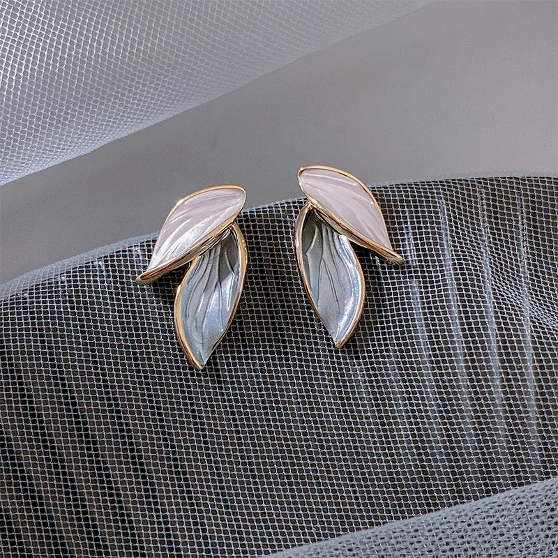 2021 New Arrival Metal Trendy Summer Fresh Lovely Sweet Grey Leaf Dangle Earrings For Women Fashion Metal Jewelry - Image 4