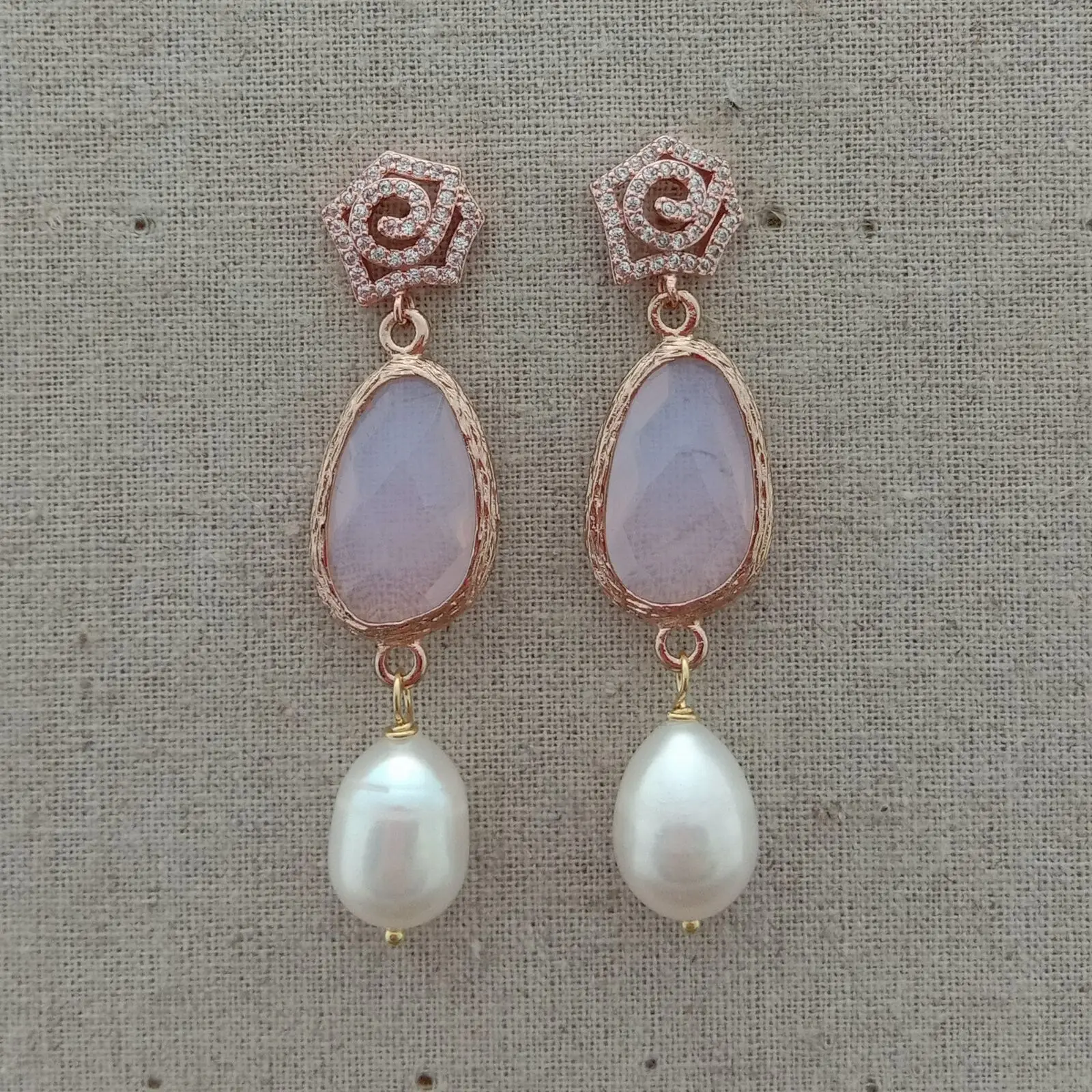 Белый жемчуг в форме риса Кристаллические серьги