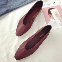 Женская обувь с острым носком на плоской подошве; повседневные водонепроницаемые Мокасины без застежки; новые женские лоферы на плоской подошве; Осенняя женская обувь; цвет черный, красный