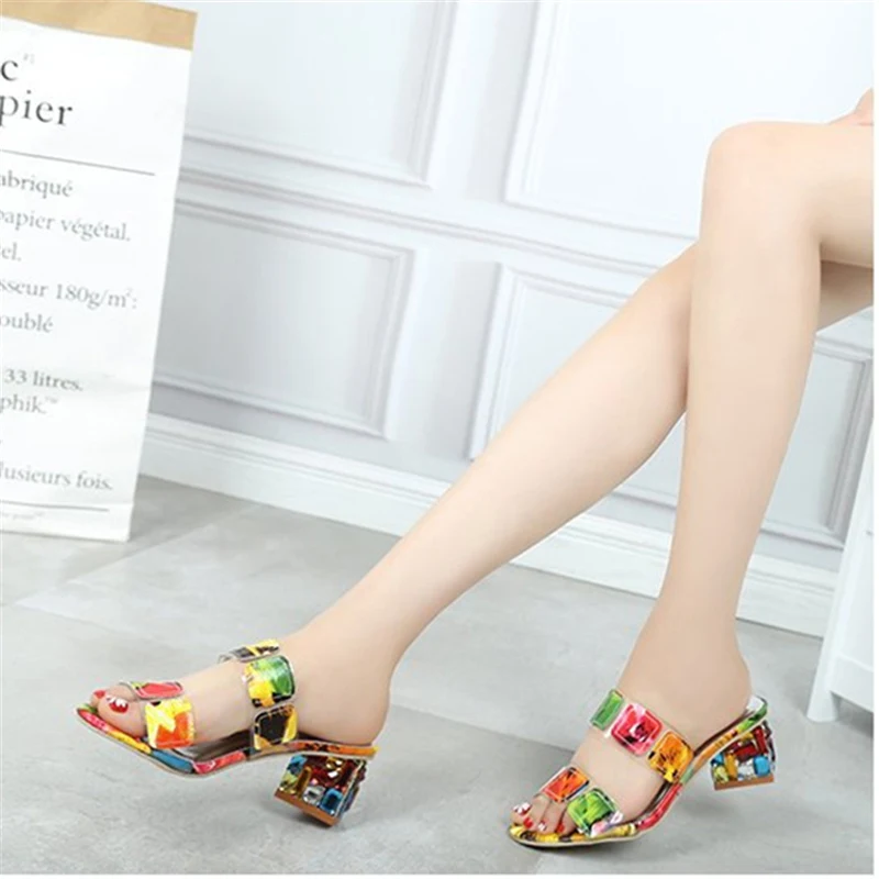 10606732309_2057903555