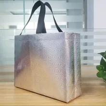 100 шт./лот, Подарочная сумка на заказ, Подарочная сумка для покупок, Нетканая ткань, точечная печать логотипа, блестящий серебристый цвет, индивидуальный логотип 10/30