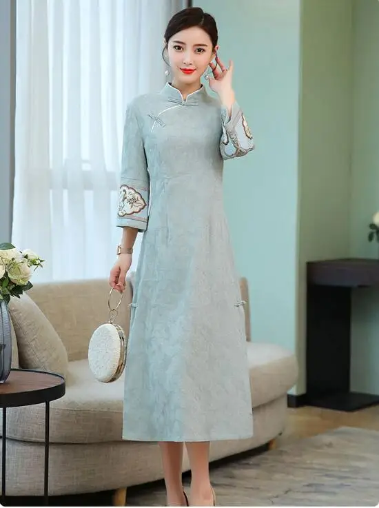 

Chinese Traditional Dress Cheongsam Oriental Style Women Autumen Thick Vintage Chipao