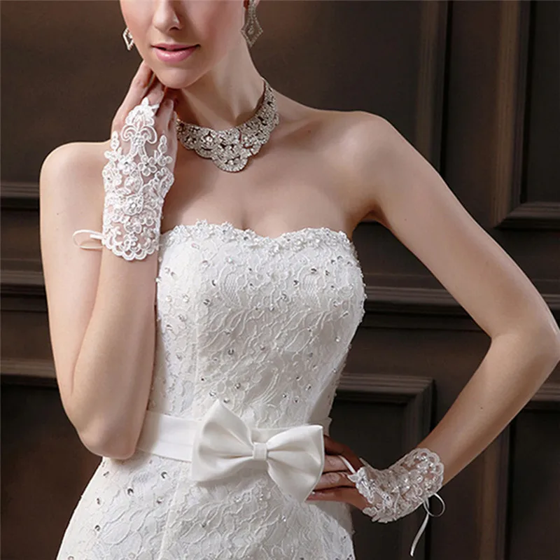 Elegant Wedding Accessories White/Red Bridal Gloves Short Paragraph Rhinestone Fingerless Gloves Lace Gloves for Wedding Party