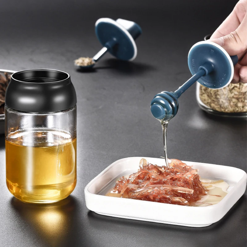 

250ml Kitchen Seasoning Box Moisture-proof Sealed Glass Seasoning Bottle Cover Spoon Integrated Control Tank Oiler Seasoning Jar