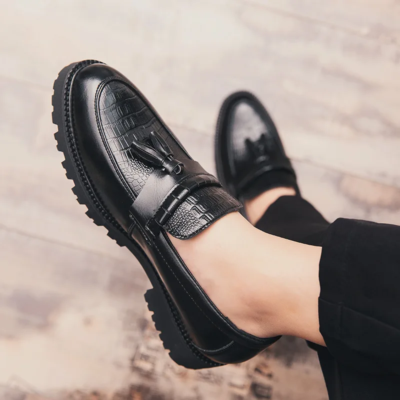 Merkmak/Осенняя мужская обувь; модные модельные туфли с кисточками; деловая офисная обувь с узором «крокодиловая кожа»; большие размеры; вечерние свадебные туфли