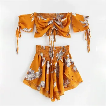 

Beach Boho SuitsOff Shoulder Cinched Floral Women Set Summer Slash Neck Short Sleeves Crop Top High Waist Shorts Set