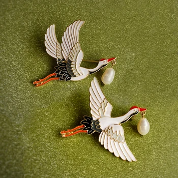 

Muylinda Vintage Cranes Bird Enamel Pin Vintage Fresh Water Pearls Crane Charm Brooches For Women Luxury Brooch Jewelry Gift