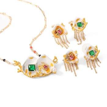 

Brincos Para As Mulheres Enamel Glaze Alien Creatures Shells Collarbone Emerald Earrings Ear Chain Precious Stones And Pearls