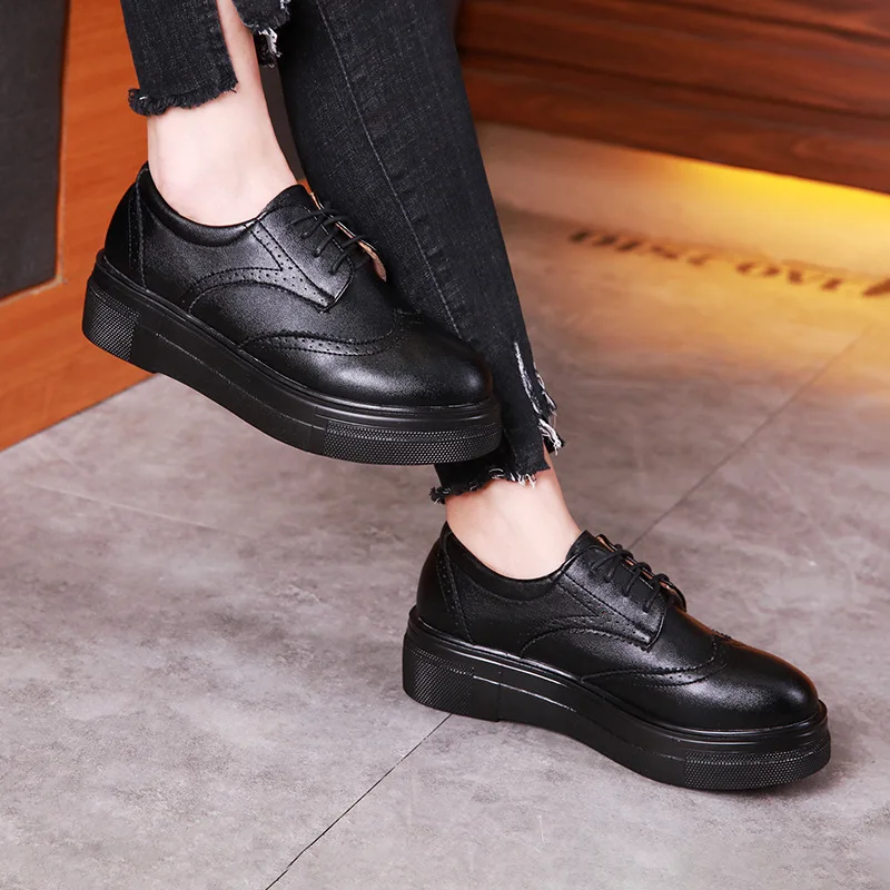 British Style Patent Leather Oxford Shoes For Woman Carved Soft Bottom Flat Platform Women's Brogues Shoes Size 33-43 Creepers (31)