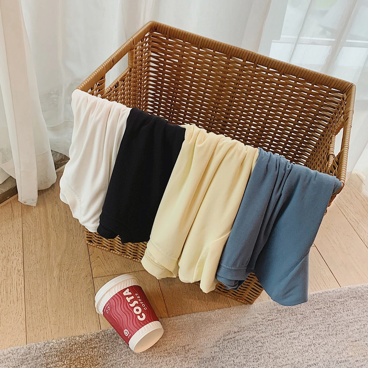 

2023 Women's Simple Basic tight Round Neck Top T-shirt Y2K Woman T Shirt Short Sleeve Clothing Blouses Urban Vintage Tee Crop