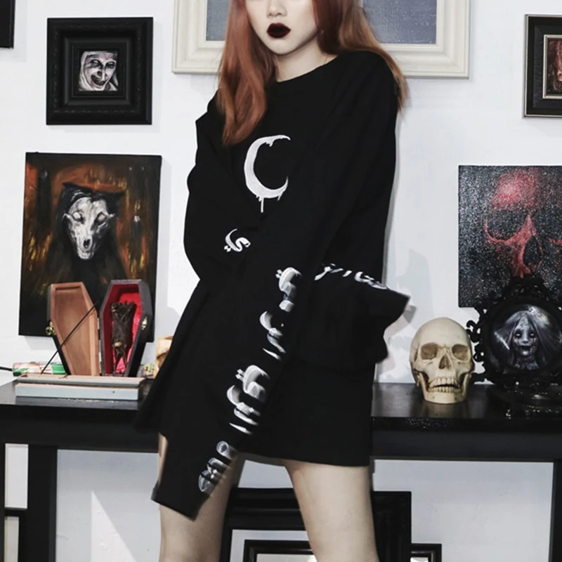Gothic Dark T-shirt Women Retro Moon Letters Printed Long Sleeve Loose Top Tee Harajuku Grunge Punk Fashion Women T-shirt Female