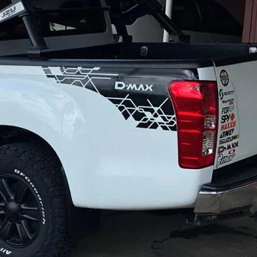 2 шт задний багажник сторона d-max полоса графическая виниловая Автомобильная наклейка для isuzu d-max 2012 - Название цвета: gloss black