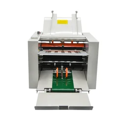 Machine à plier le papier automatique ZE 8B/4, max pour le papier A3 + grande vitesse + 4 plateaux pliants + garantie 100% 
