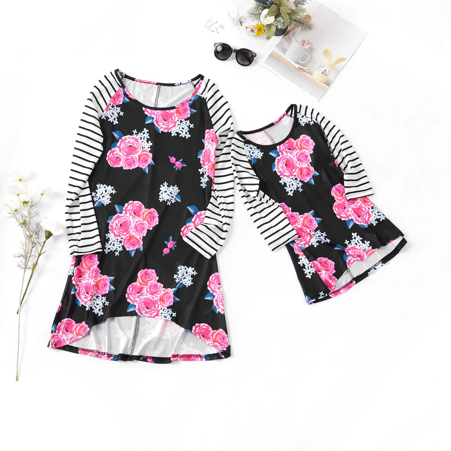 

PatPat 2020 New Summer and Spring Trendy Floral Striped Long-sleeve Mommy and Me Dress