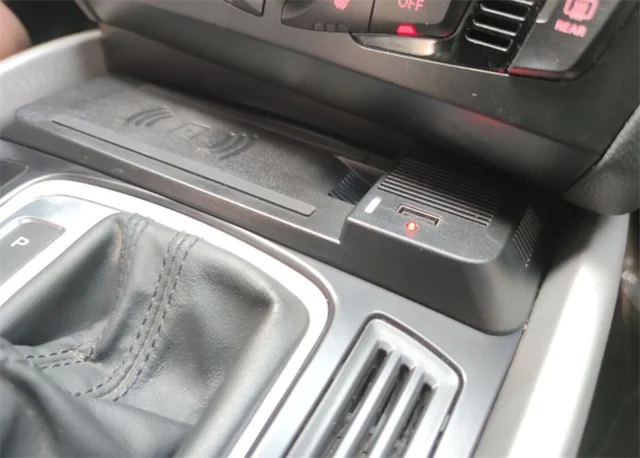 KCSAC Fit for Audi A4 B9 A5 S4 S5 RS4 RS5 15W Wireless-Charging-Ladegerät  Telefon Ladetasche Armlehne Box Ladeschale Zubehör Central  Console-Innendekor-Abdeckung: : Elektronik & Foto