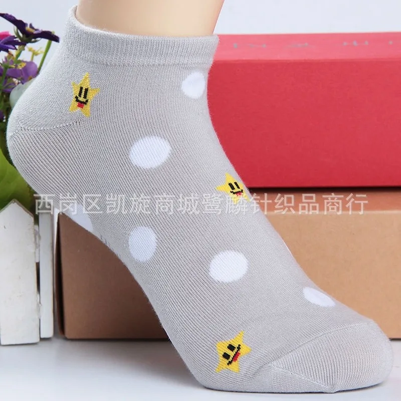 Носки в горошек с рисунком из мультфильма; милые забавные милые женские хлопковые носки со звездами, любящими сердцами, облаками; сезон весна-осень; удобные повседневные корейские носки kawaii