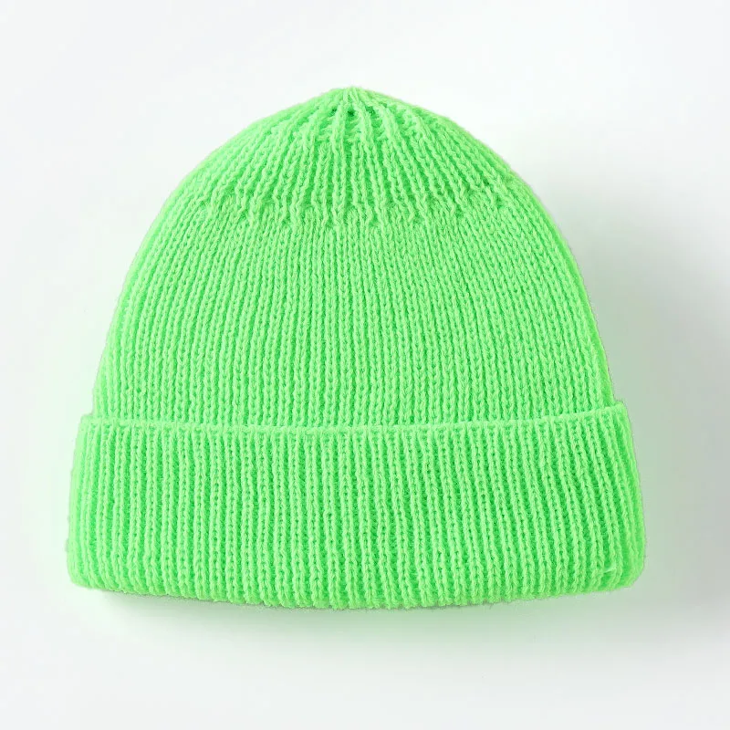 Skullcap зимние шапочки для женщин и мужчин, однотонные вязаные шапки унисекс, женские мягкие эластичные лыжные теплые короткие шапки Skullies - Цвет: Fluorescent green