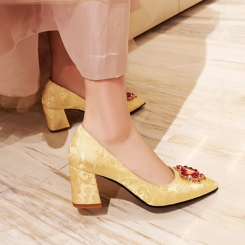 

Wedding Shoes Spring New Style Silk Traditional-Style Man-made Diamond Chunky High Heel Shoes