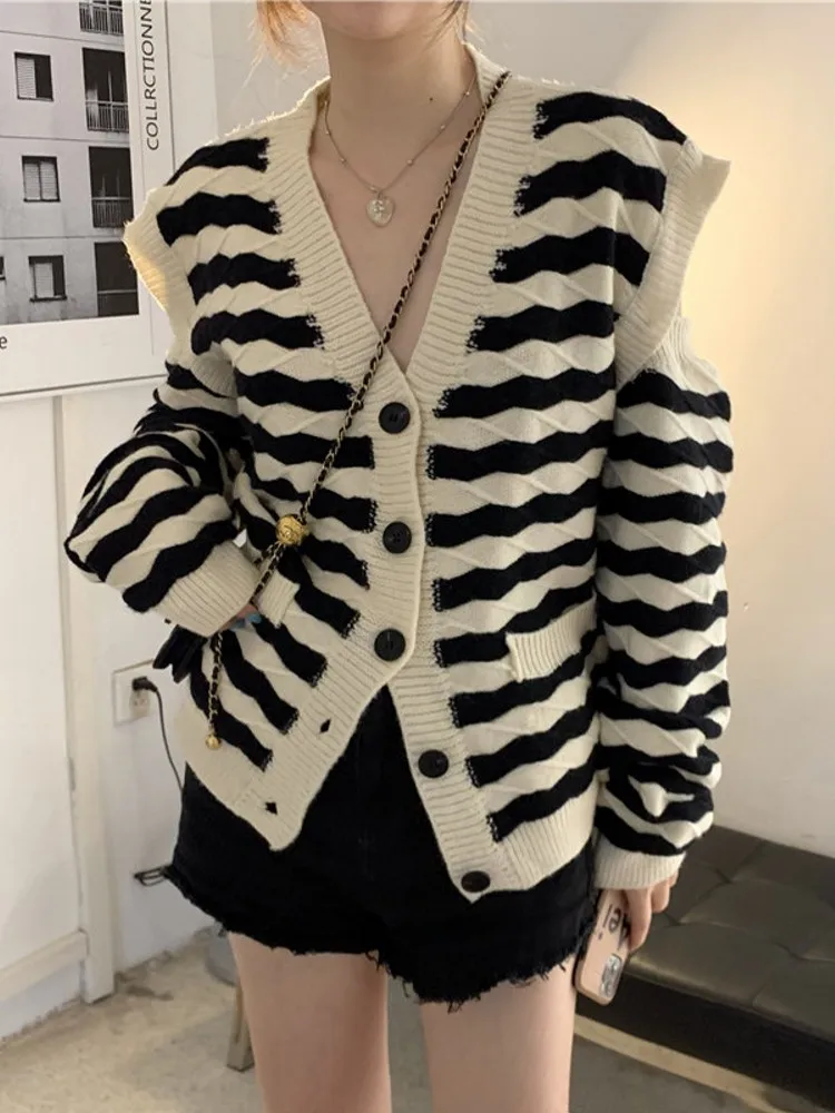 

Женский трикотажный кардиган с V-образным вырезом, в полоску
