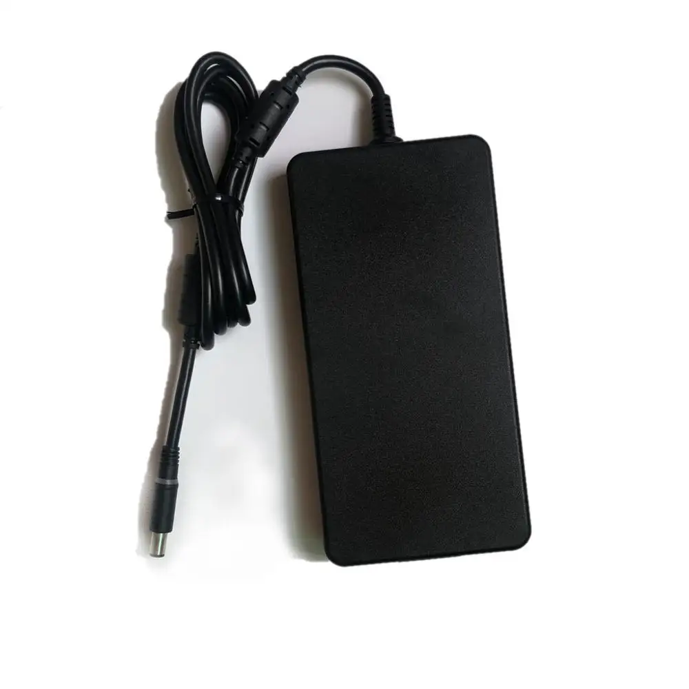 Kopen Ultradunne 240W 19.5V 12.3A PA 9E laptop ac power adapter oplader voor Dell Alienware M17X R2 R3 r4 R5 17D 1848 M18X R3 GA240PE1
