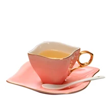 Винтажная креативная кофейная чашка, блюдце, Фарфоровая керамика, набор из костяного фарфора, чайный набор, элегантный домашний набор кофейных чашек, LZI119