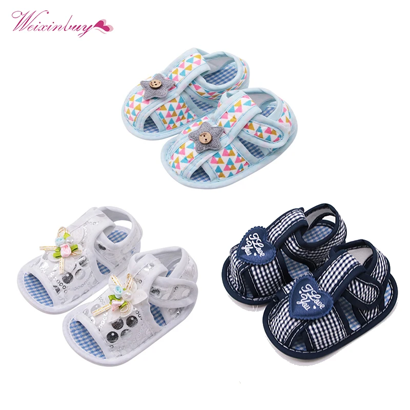 New Summer Canvas Baby Shoes Baby Girl Hollow Plaid Soft-Soled Princess Crib Shoes Star Heart Floral Insert Prewalkers