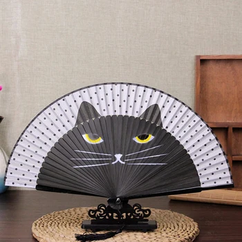 

2020 Cute Cartoon Cat Folding Silk Fan Handheld Fan Hollow Out Hand Folding Fans Outdoor Dancing Wedding Party Decoration