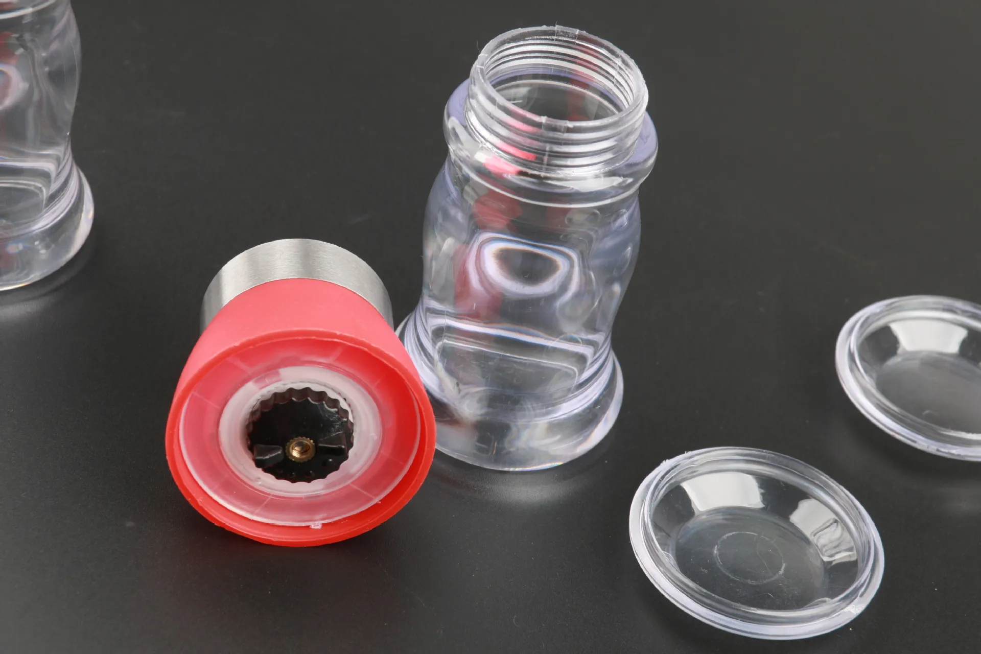 Manufacturers Direct Selling Manual Pepper Grinder Kitchen Supplies Creative Milling Maker Condiment Bottles Grinder Promotional