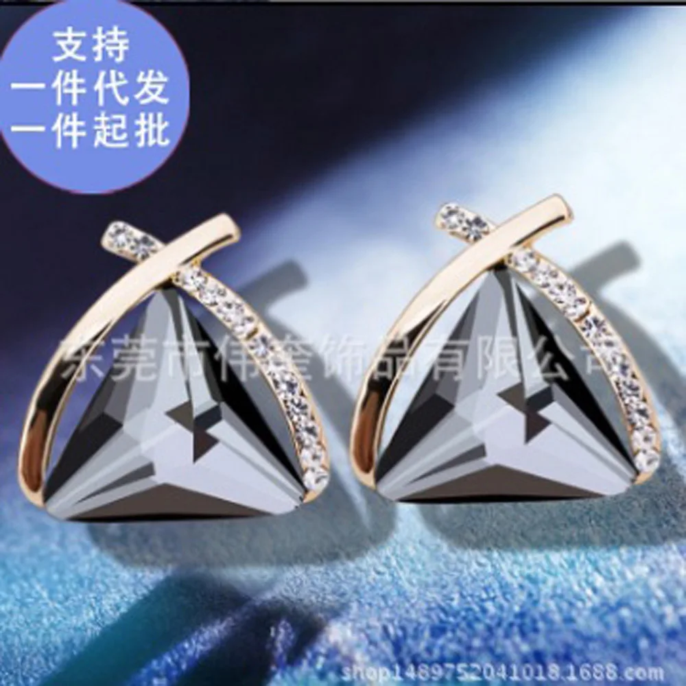 

Export Europe And America Hot Selling Stainless Steel with Diamond Ear Stud Liu Tao Celebrity Style Cool Trendy Earrings