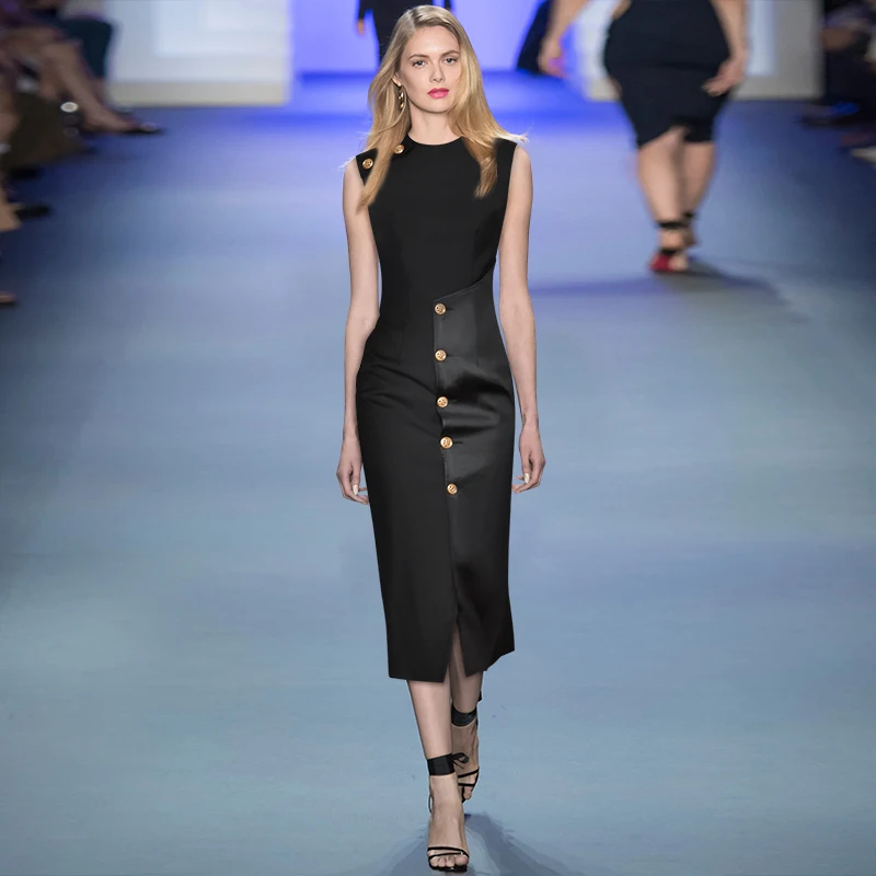 Платье с круглым вырезом без рукавов пуговицами контрастного цвета вышивкой на