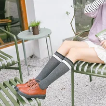 Повседневные носки до икры Женские Жаккардовые хлопковые теплые спортивные футбольные носки в студенческом стиле полосатые Нескользящие аксессуары для взрослых