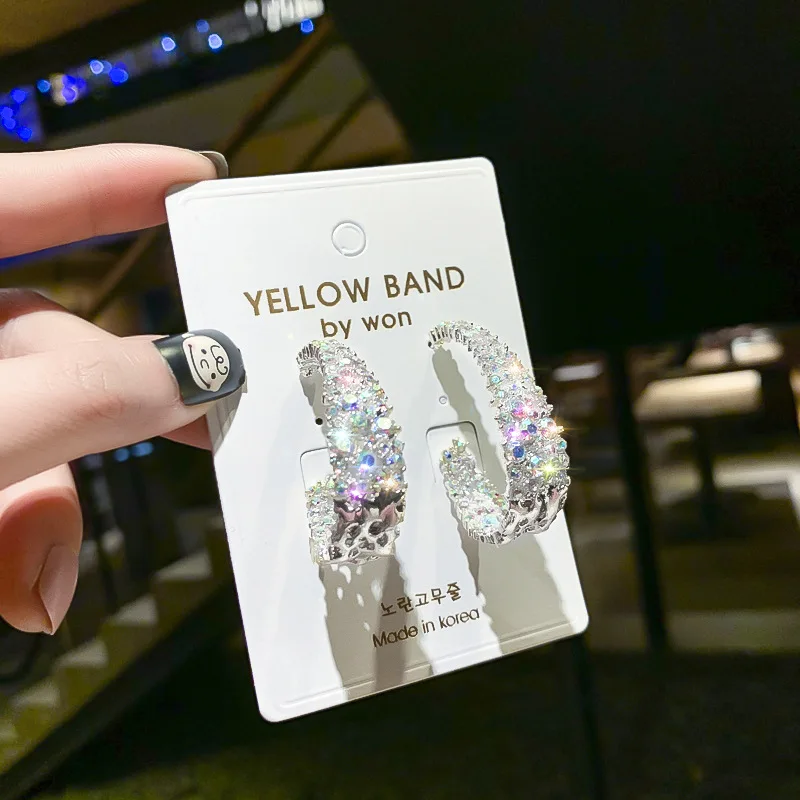 13256222820_1893186797