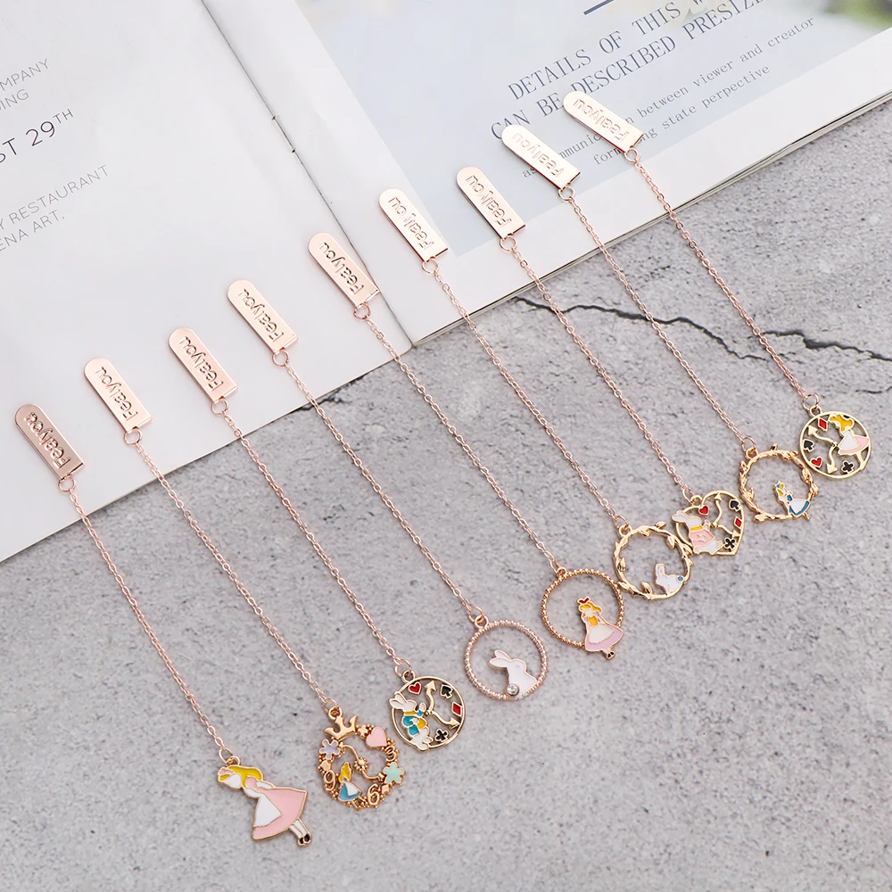 Creative Cartoon Metal Pendant Bookmark Pagination Book Clip Mark Peach Cute Heart Pendant School Office Supplies Stationery