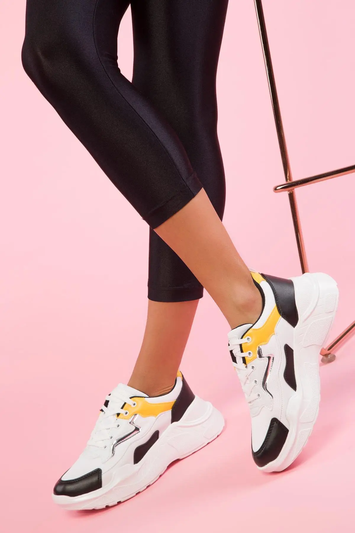 

Soho Femme outdoor trainer walking shoes New Chunky Sneakers For Women Casual Fashion Dad Shoes Platform Sneakers Basket 13582