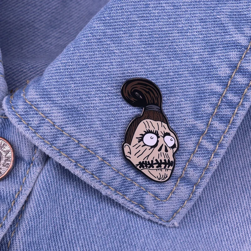 shrunken head beetlejuice badge Enamel pin (3)