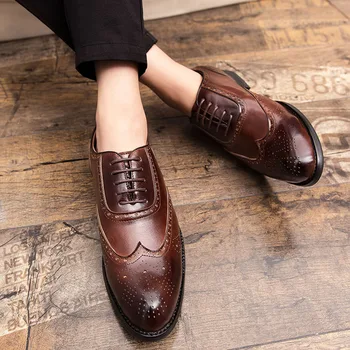 

2020 New Arrival Retro Bullock Design Men Classic Business Formal Shoes Pointed Toe leather shoes Men Oxford Dress Shoes Lace Up