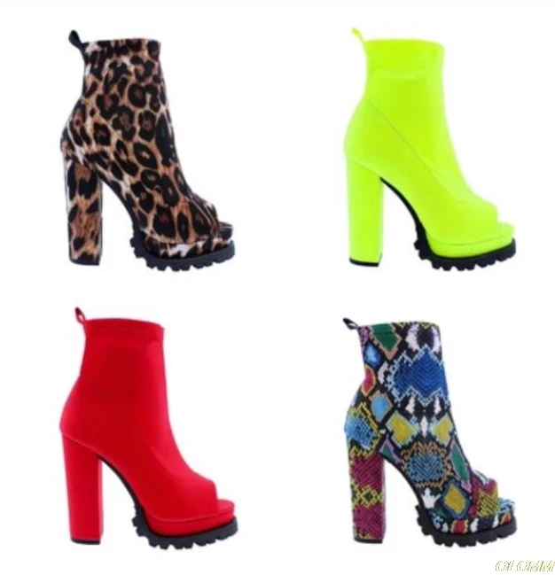 

Factory direct 2020 new autumn and winter women's zipper snake pattern waterproof platform high-heeled platform open toe boot