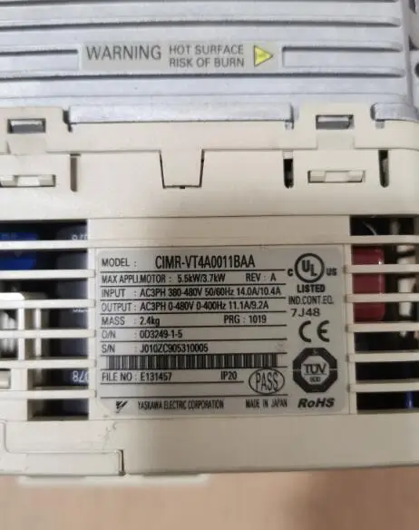 CIMR-VT4A0011BAA 5.5KW/3.7KW 380V используется один, инвертор, хорошо работает