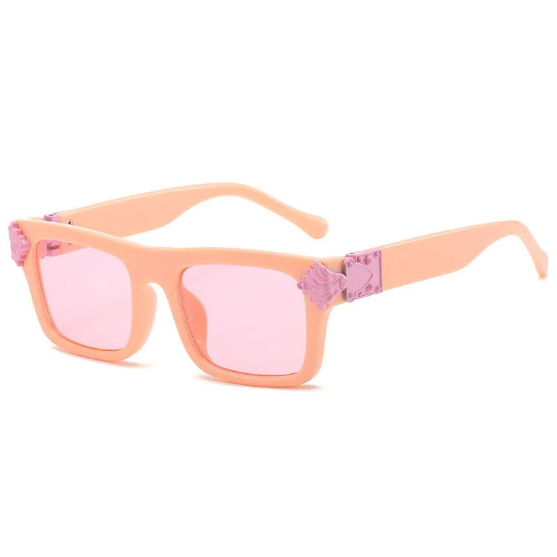 13564214641_1674527077