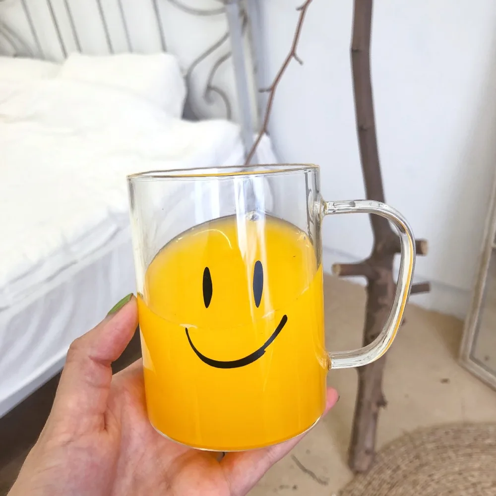 Ins Smile прозрачная стеклянная чашка с ручкой короткая модная домашняя офисная высокая термостойкость счастливый подарок Рождественский подарок