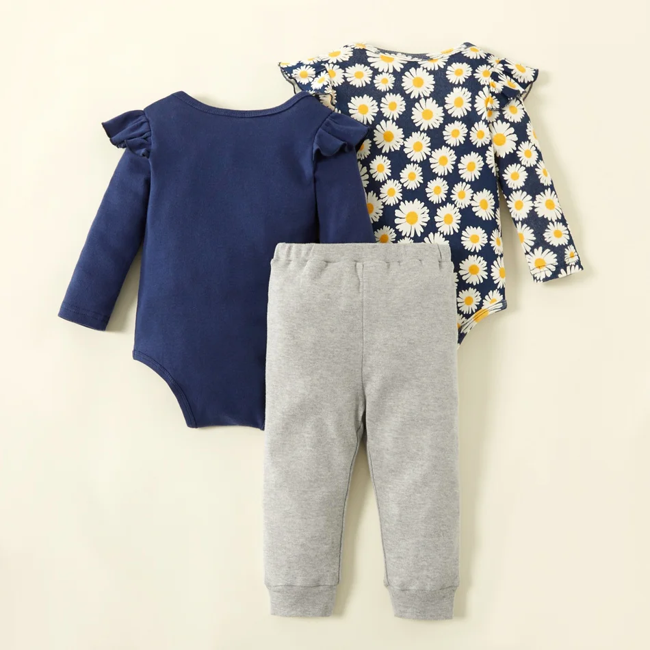 PatPat New 2021 Autumn and Spring 3pcs Baby Girl Sweet Daisies Baby's Sets Cotton Fashion Romper Long-sleeve Infant Outfit