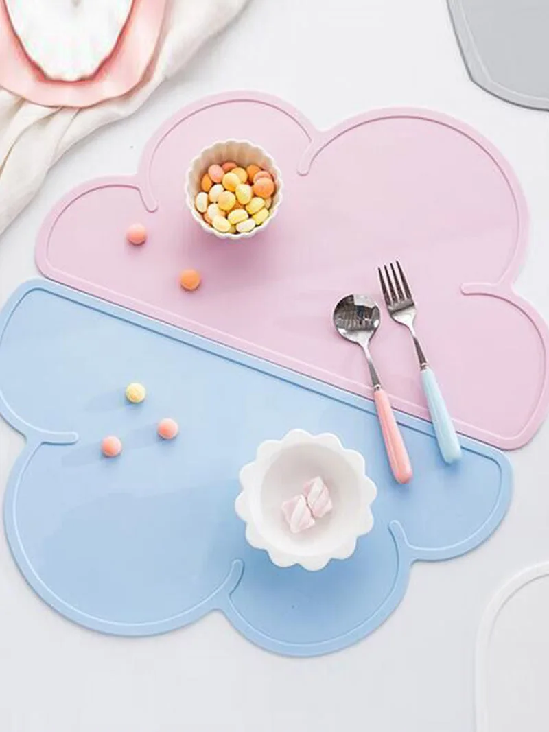 

1Pcs Cloud Shape Placemat Kids Plate Mat Food Grade Silicone Table Pad Waterproof Heat Insulation Kitchen Gadget Easy Cleaning