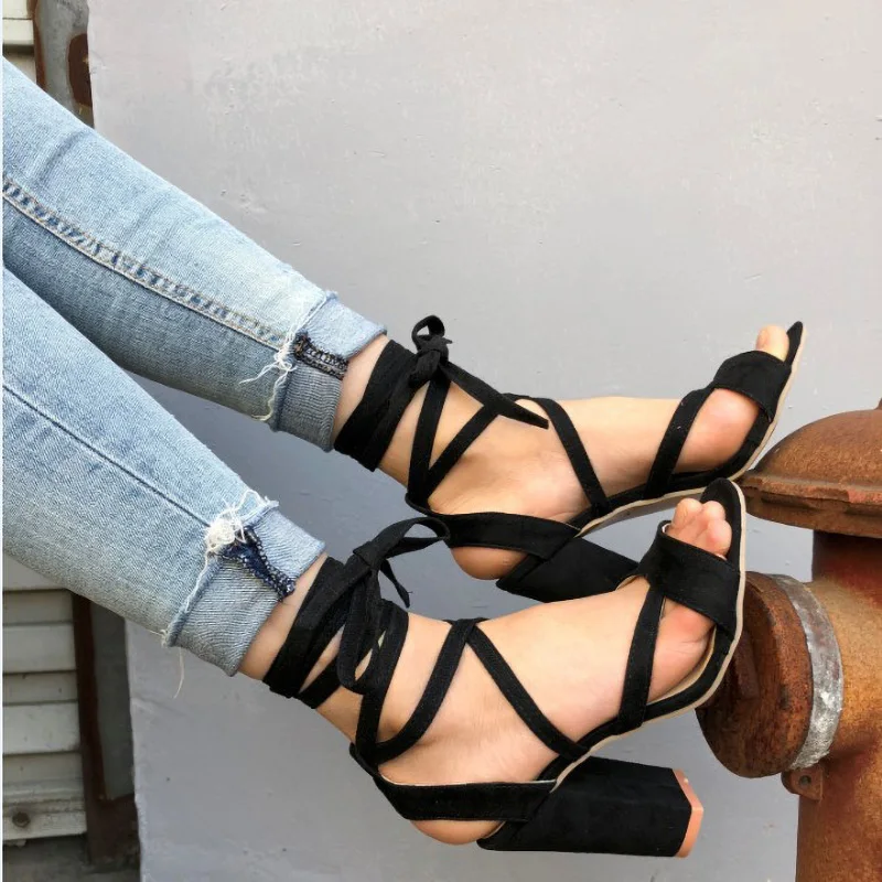 Г., новые летние сандалии на ремешке на высоком каблуке Женская обувь больших размеров модные пляжные сандалии с перекрестными ремешками - Цвет: Black