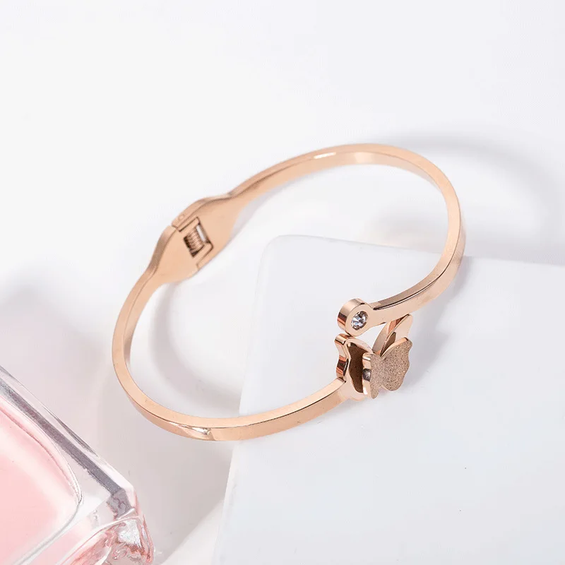 Goedkoop L1033 Mode 18K Vergulde Vlinder Ketting Armband Sieraden Set Voor Vrouwen Elegant Engagement Vriend Gift