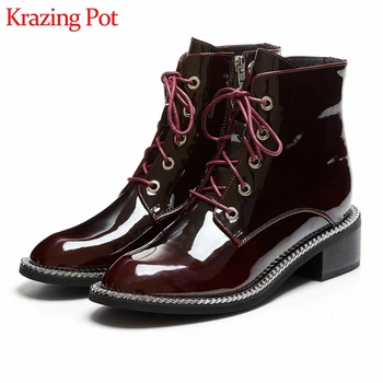 

Krazing pot full grain leather round toe lace up gradient gorgeous Chelsea boots rivets metal chains med heels ankle boots L0f6