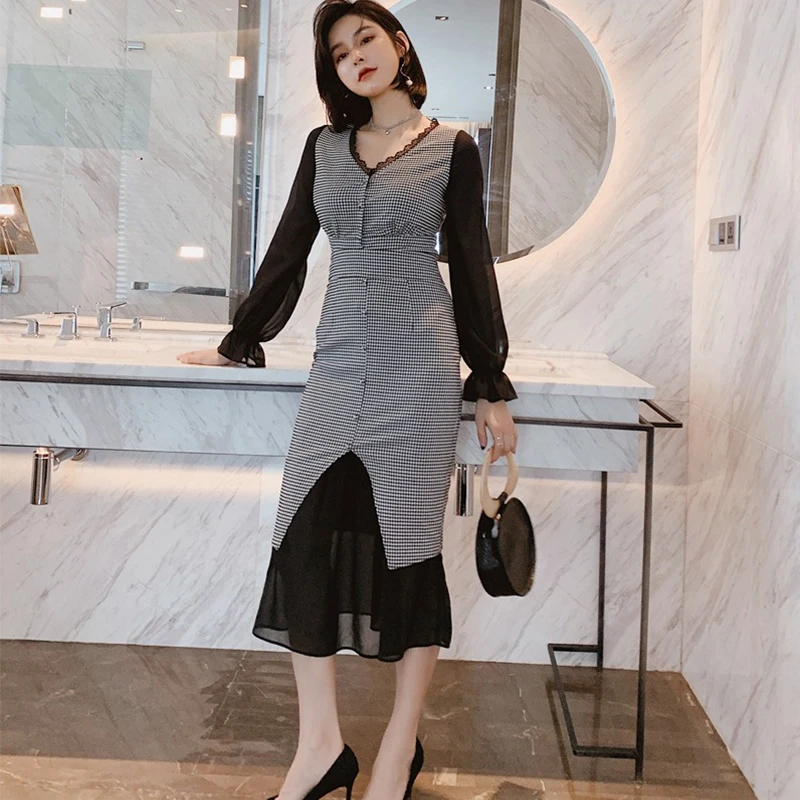 2021 Korean Elegant Women's Retro V Neck Slim Check Suit Fishtail Two ...