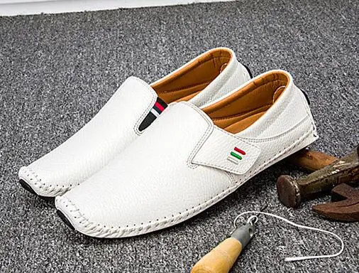 

spring summer New design fashion men leather casual shoes cool man loafers lightweight Driving Shoes